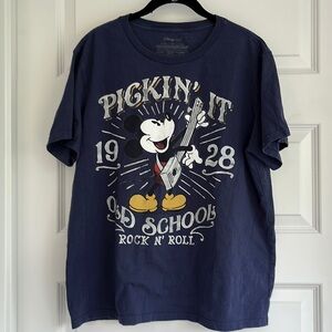 Disney Mickey pickin it old school rock n roll tee shirt blue short sleeve